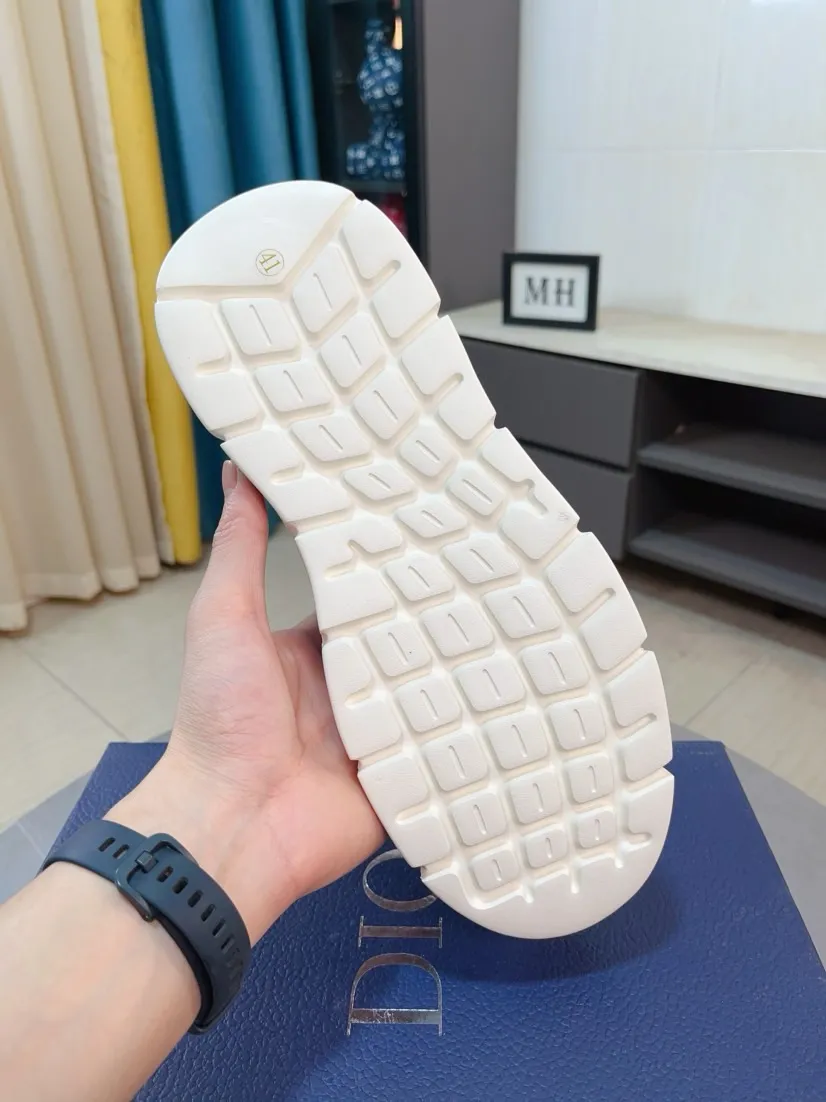 Men's shoes💰458🌹🌹[Dior] Men's casual high-top shoes! Material: Upper: Italian 🇮🇹 imported cowhide with printed mesh➕The lining and feet are made of imported genuine leather! Outsole material: Imported original rubber outsole! There is LOGO inlay on the side of the outsole, standard size 38-44